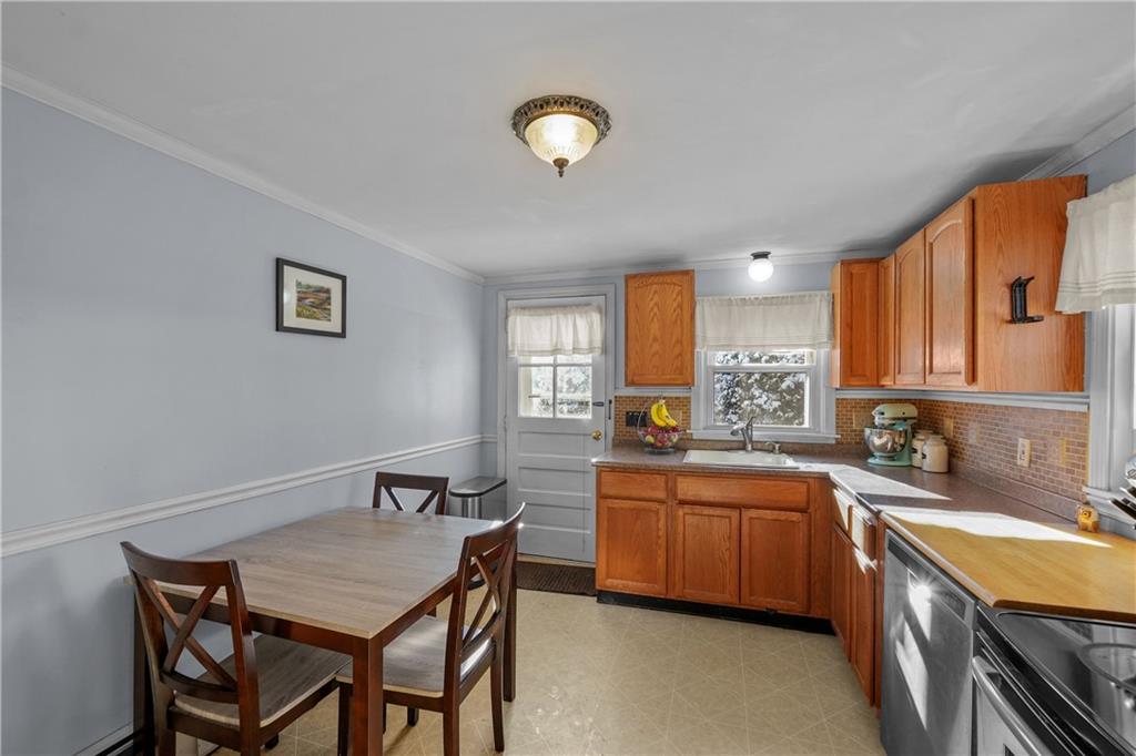 5 Grand View Drive, Warwick