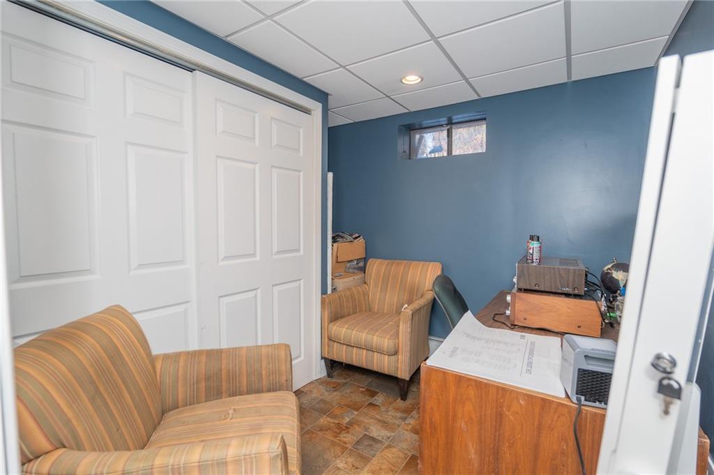 4 Country View Drive, Coventry