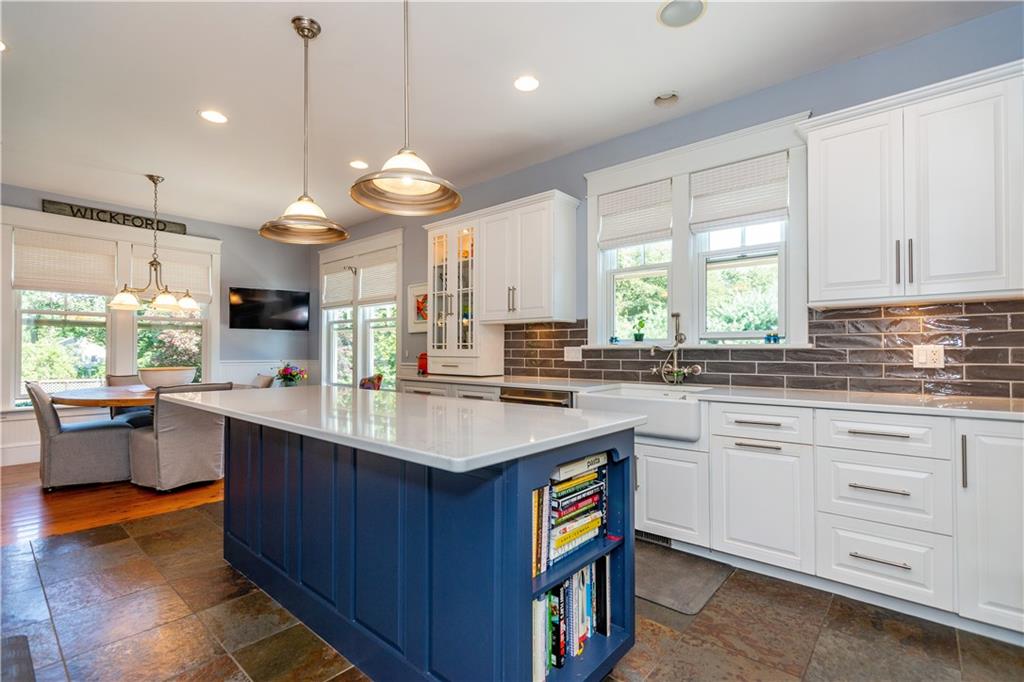 125 Summit View Lane, North Kingstown