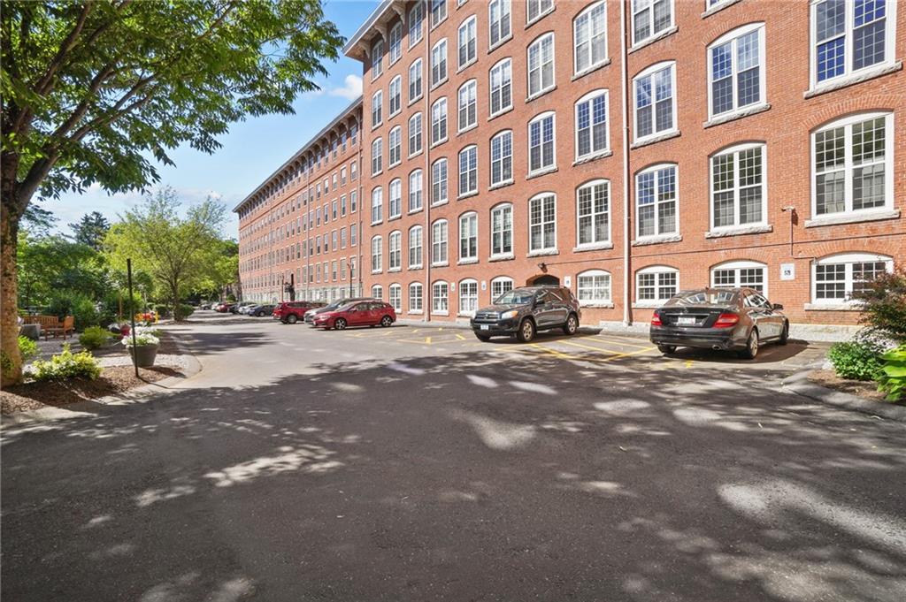 2 School Street, Unit#430, Lincoln