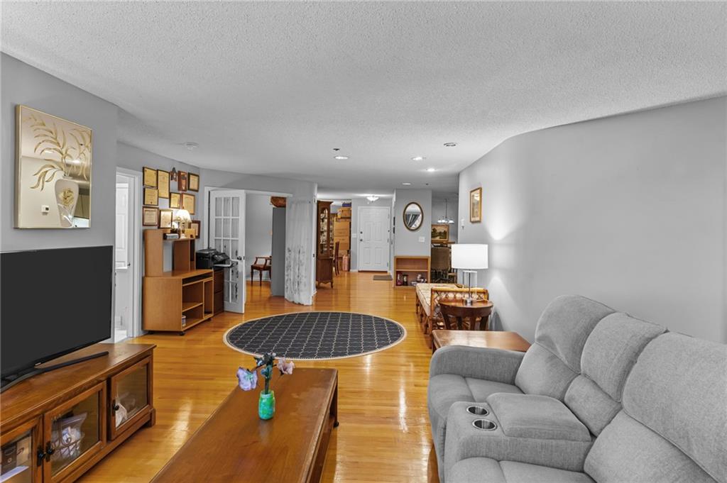 2 School Street, Unit#430, Lincoln