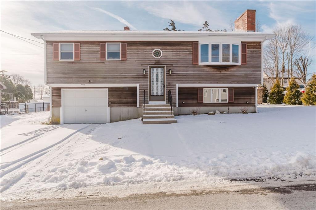 121 Kenyon Road, Tiverton