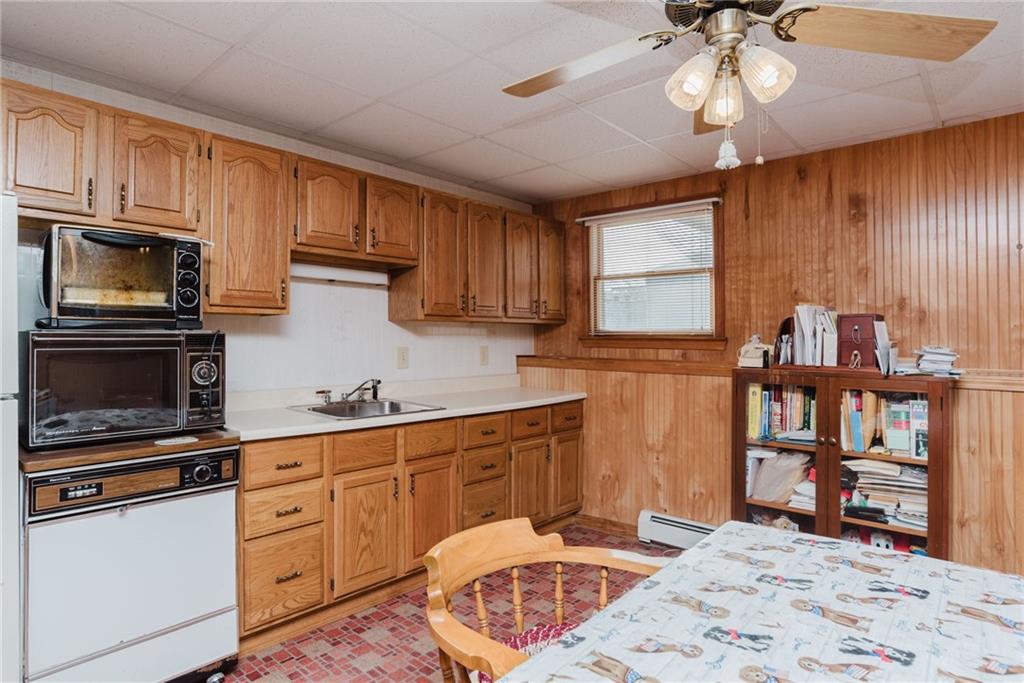 121 Kenyon Road, Tiverton