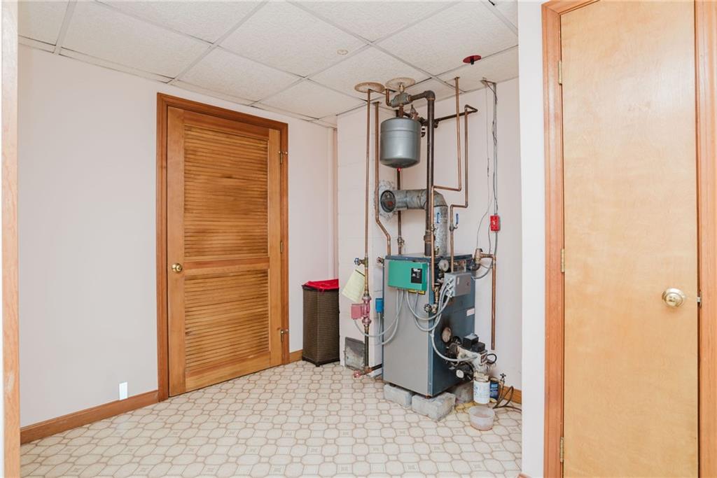 121 Kenyon Road, Tiverton