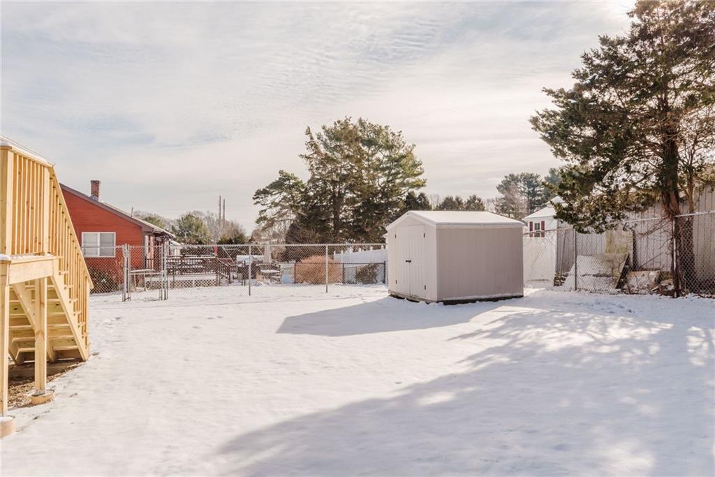 121 Kenyon Road, Tiverton