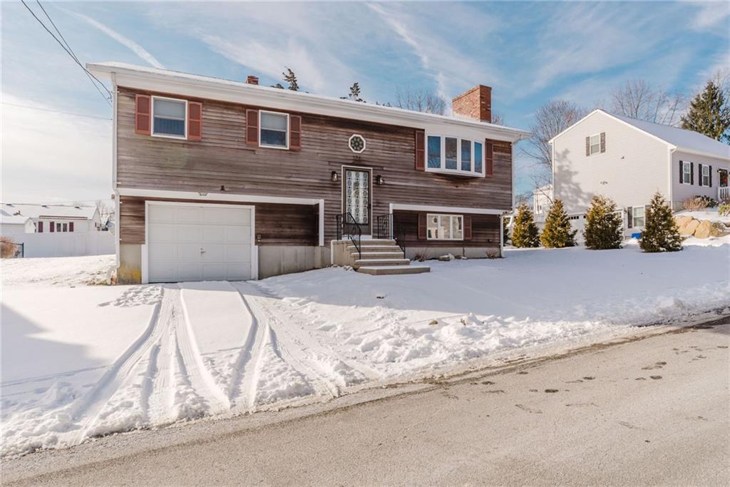 121 Kenyon Road, Tiverton