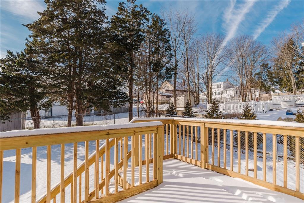 121 Kenyon Road, Tiverton