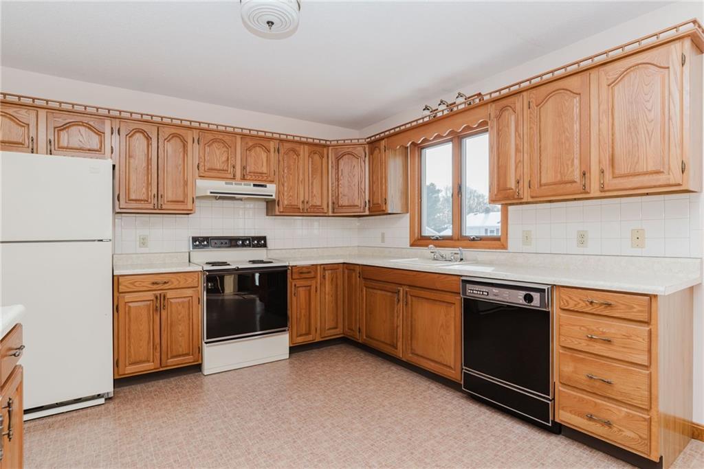 121 Kenyon Road, Tiverton