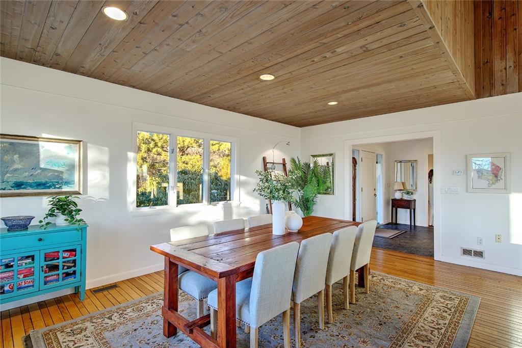 377 Rumstick Road, Barrington