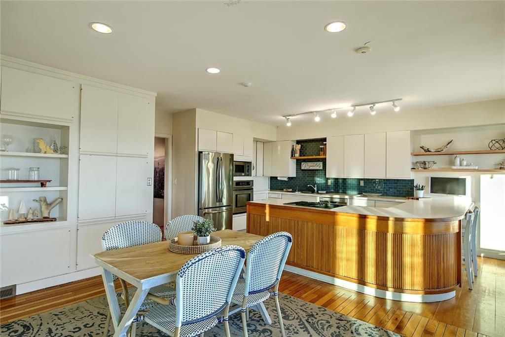 377 Rumstick Road, Barrington