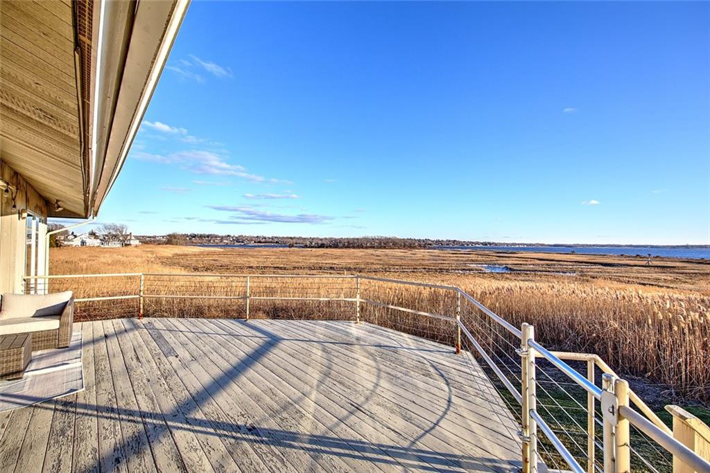 377 Rumstick Road, Barrington