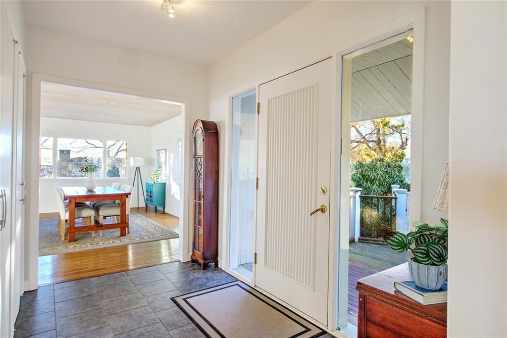 377 Rumstick Road, Barrington