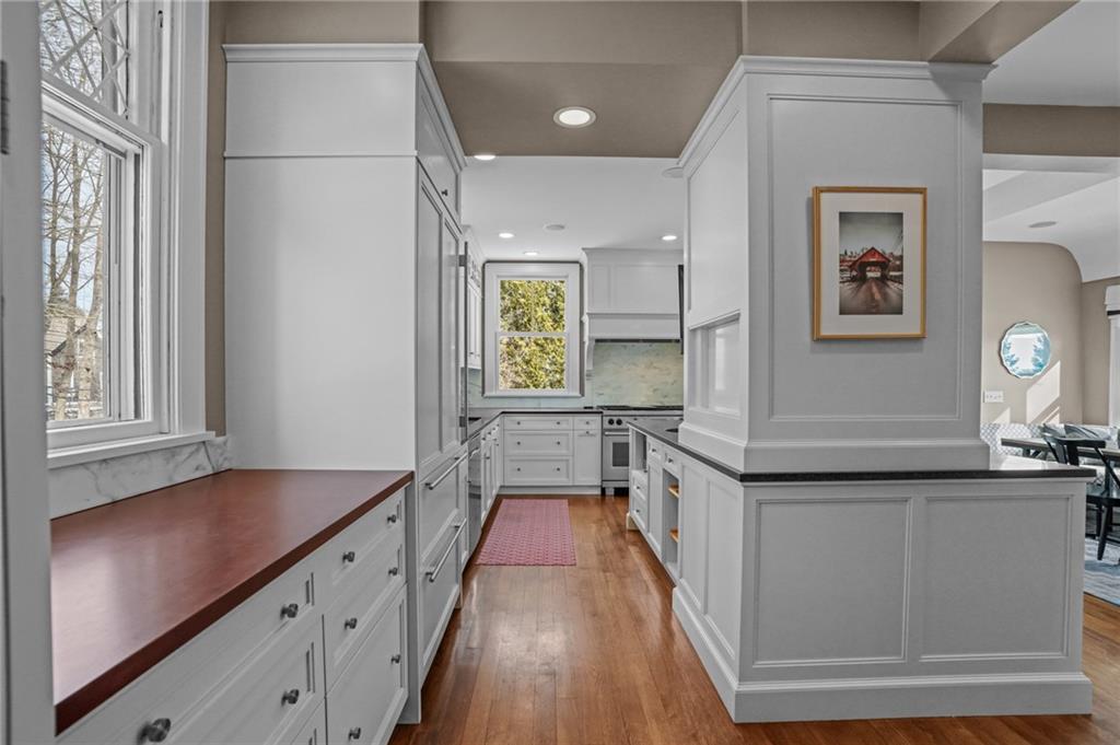 298 Rumstick Road, Barrington