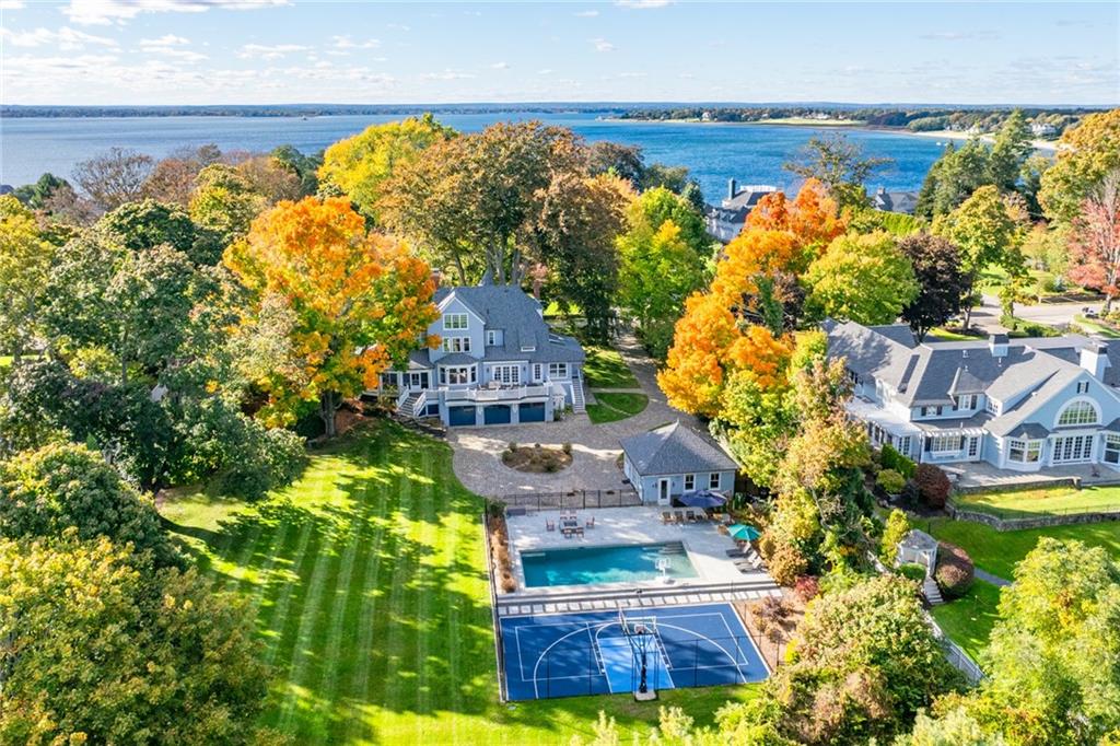 298 Rumstick Road, Barrington