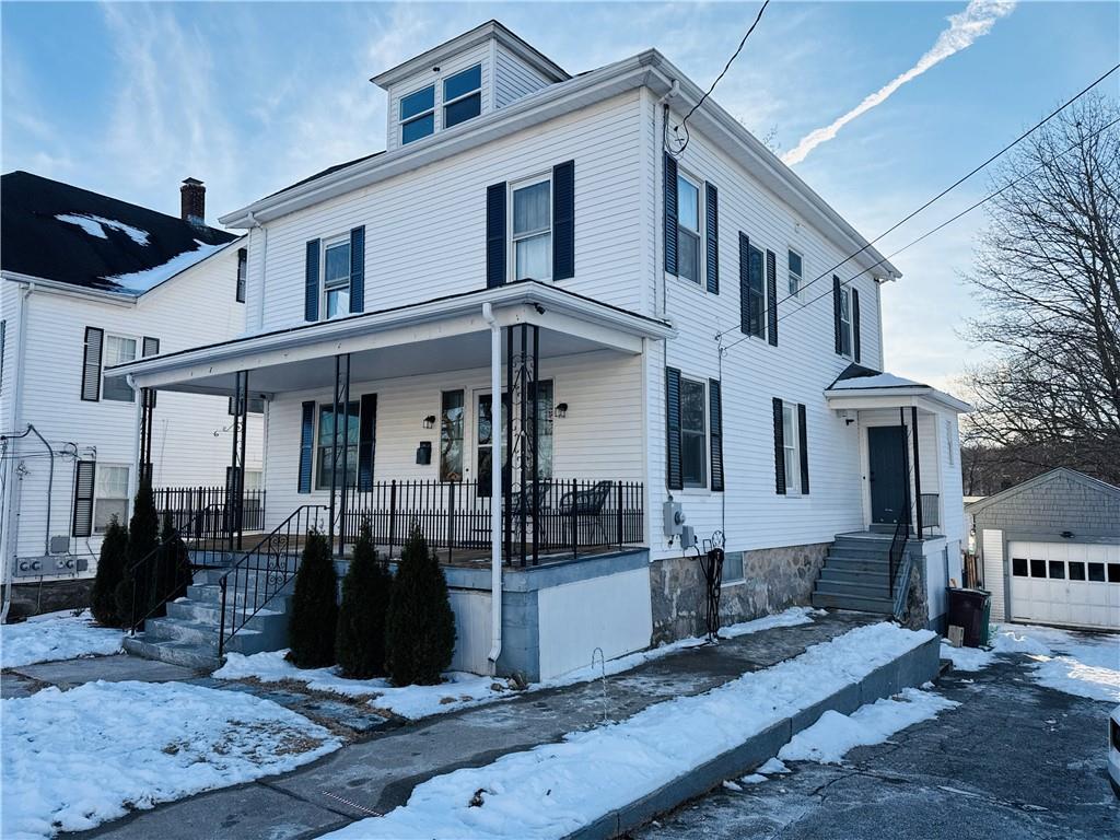 32 Fifth Avenue, Woonsocket