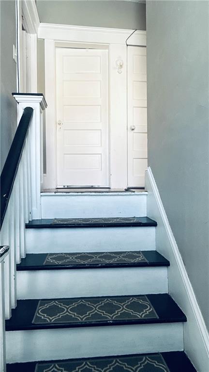 32 Fifth Avenue, Woonsocket