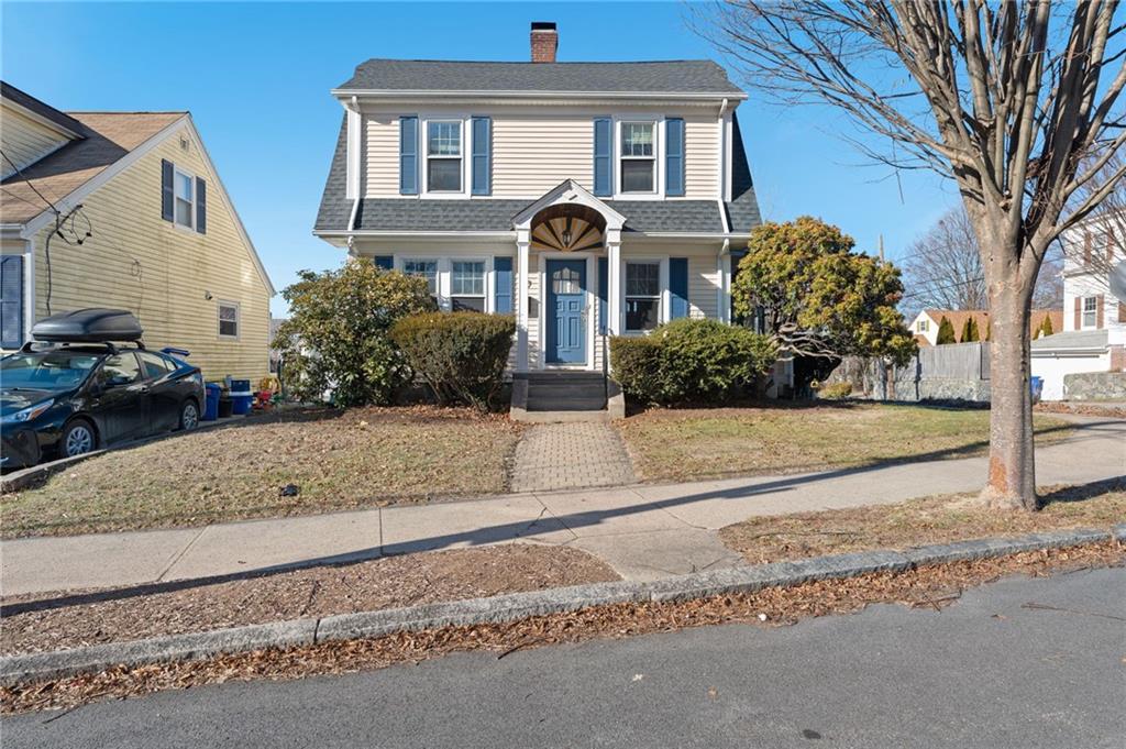 87 Blodgett Avenue, Pawtucket