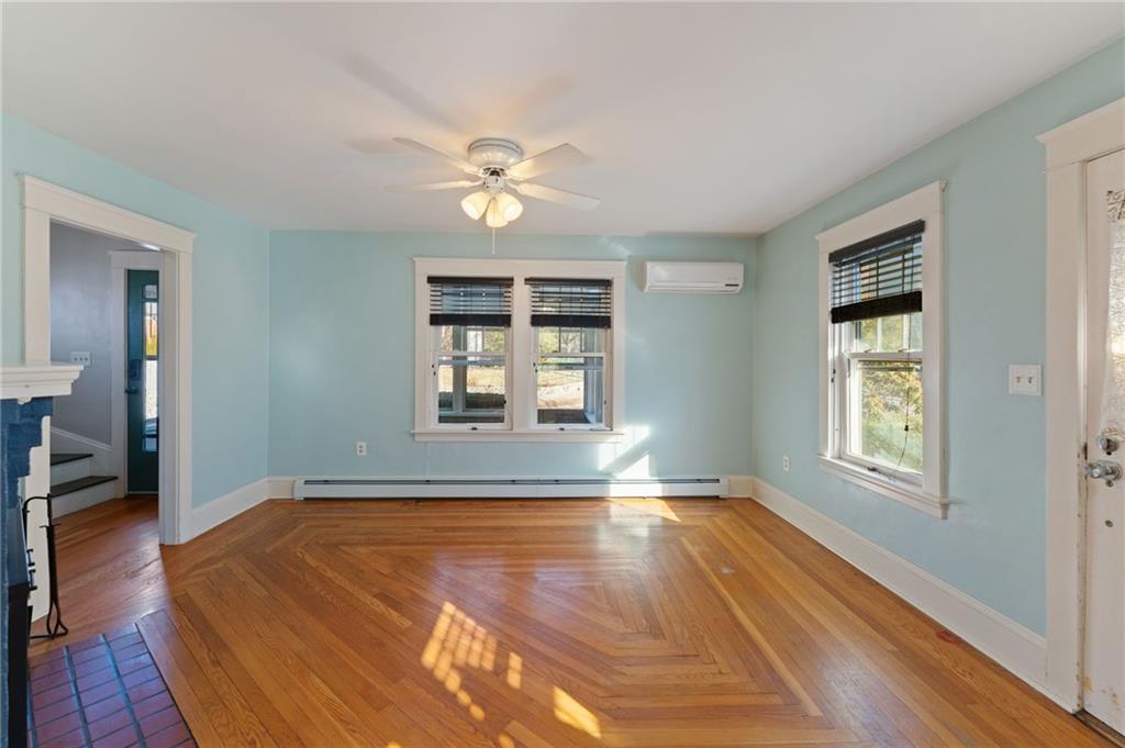 87 Blodgett Avenue, Pawtucket
