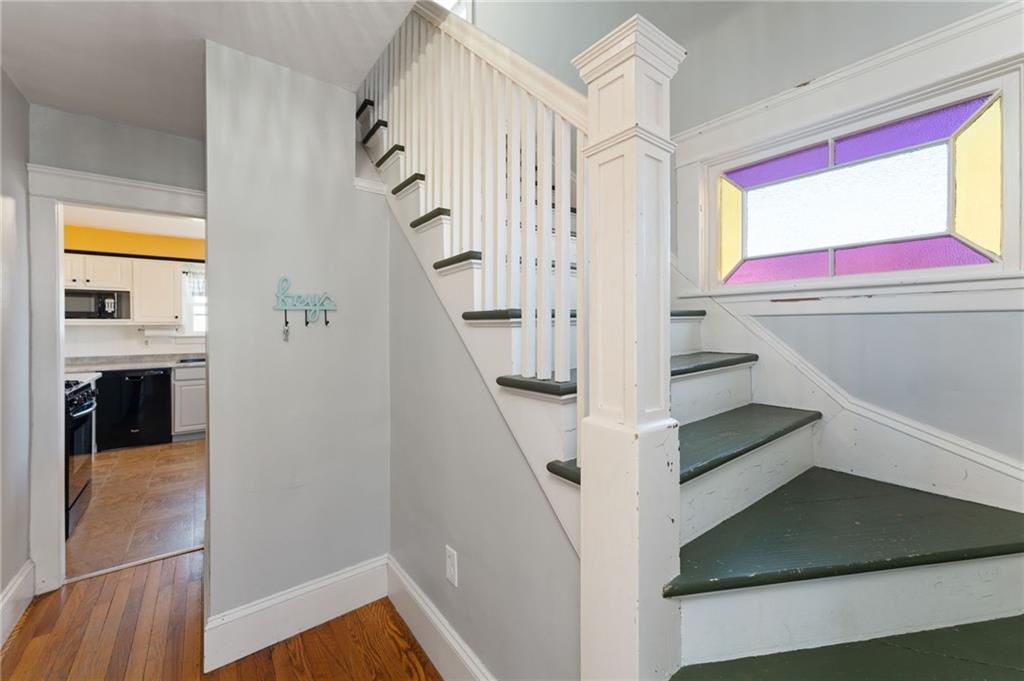 87 Blodgett Avenue, Pawtucket