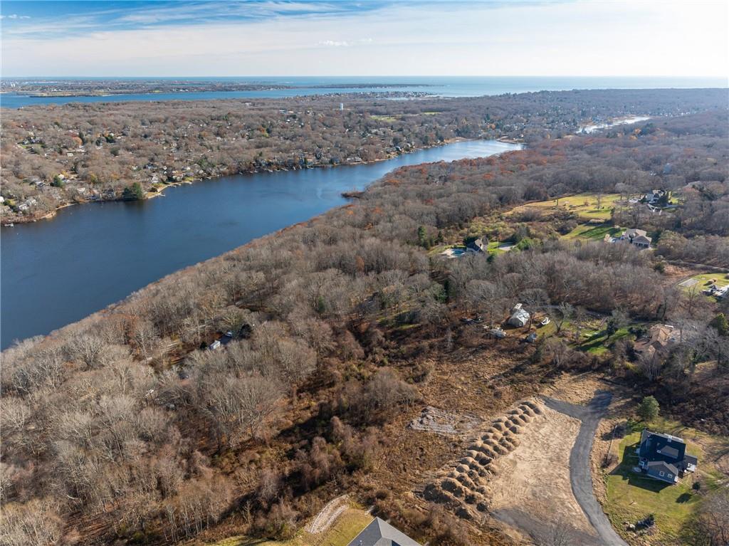 46 Hillside Court, North Kingstown