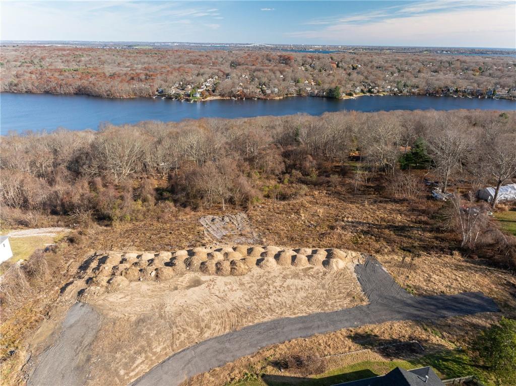 46 Hillside Court, North Kingstown