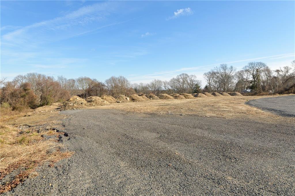 46 Hillside Court, North Kingstown