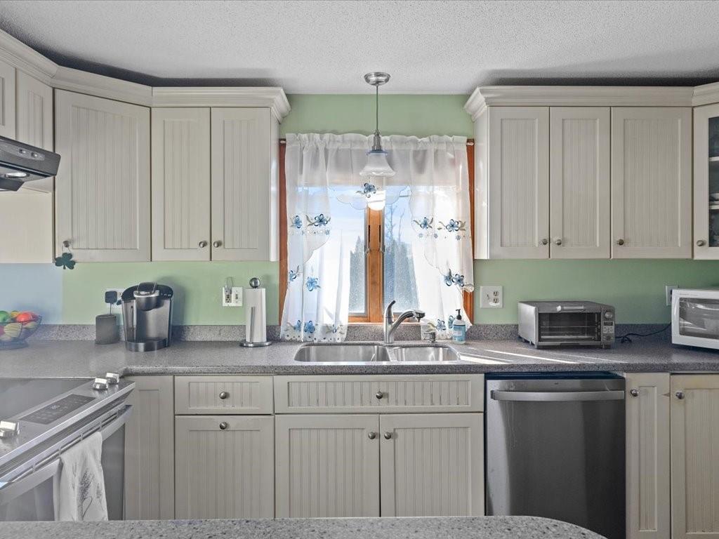 186 Center Avenue, Middletown