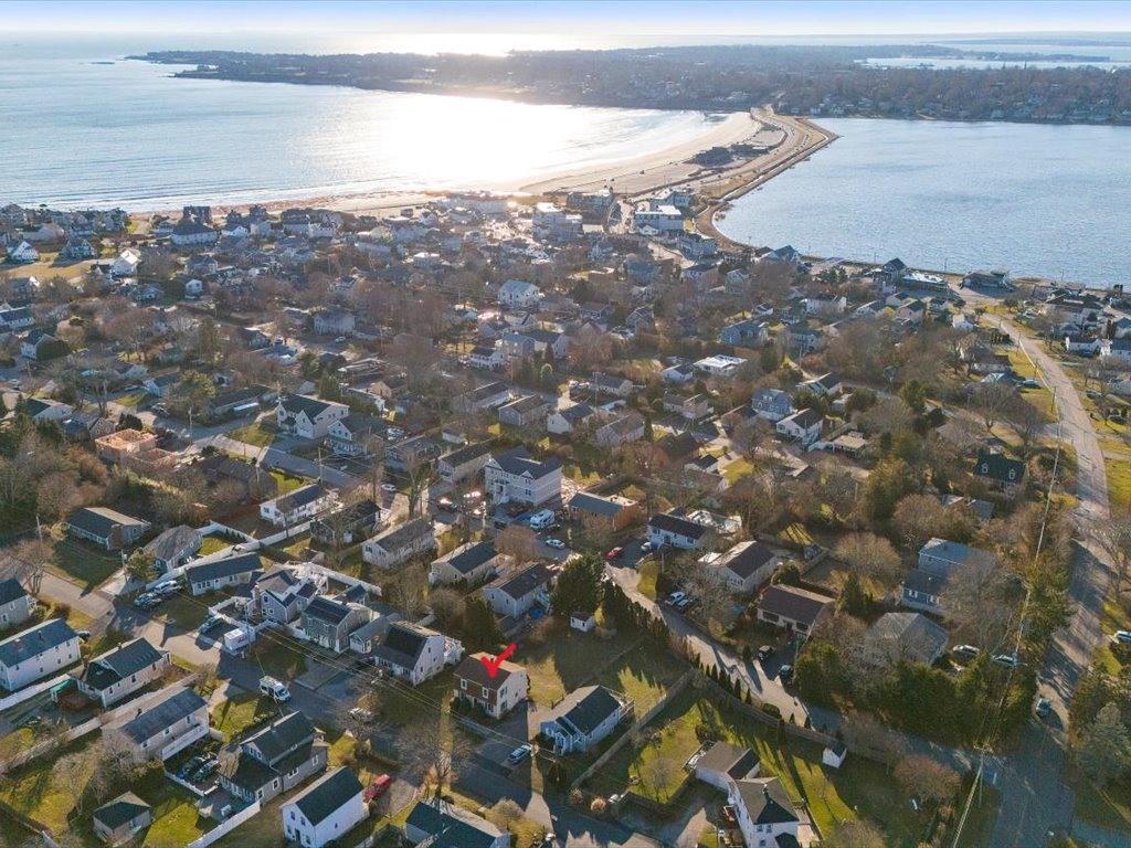 186 Center Avenue, Middletown