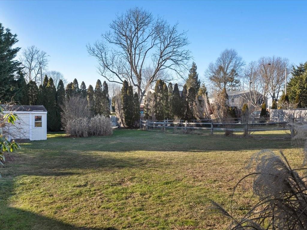 186 Center Avenue, Middletown