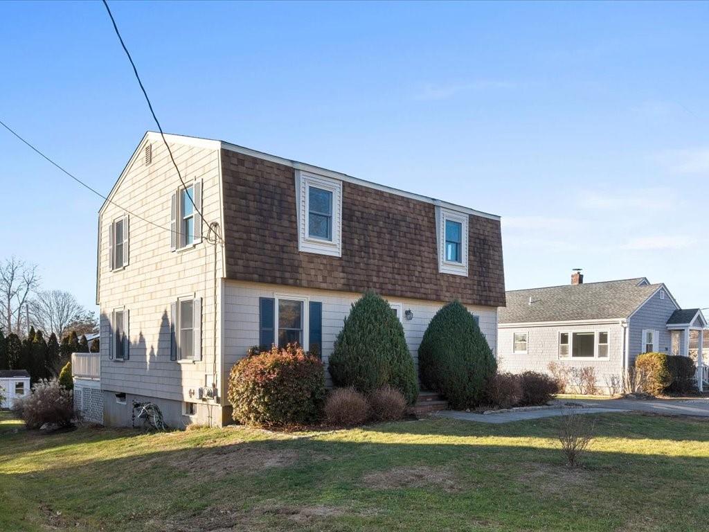 186 Center Avenue, Middletown