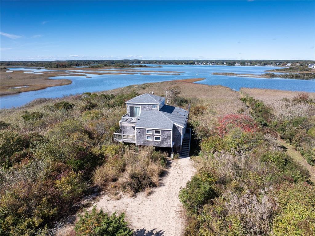 753 Charlestown Beach Road, Charlestown
