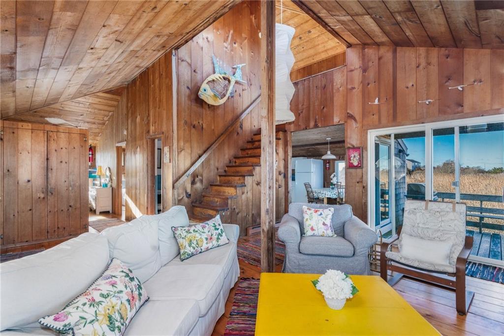 753 Charlestown Beach Road, Charlestown