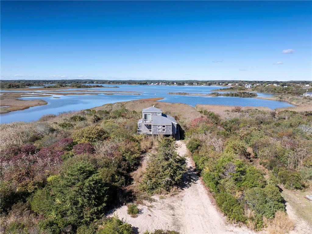 753 Charlestown Beach Road, Charlestown