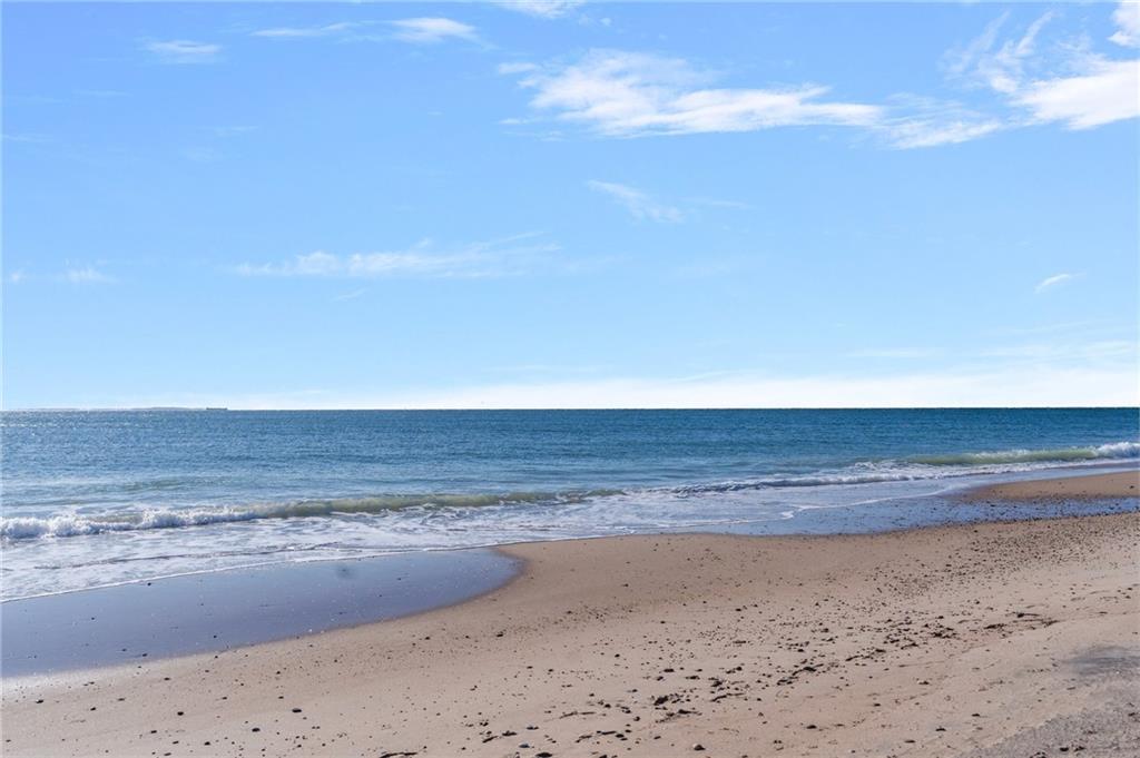 753 Charlestown Beach Road, Charlestown