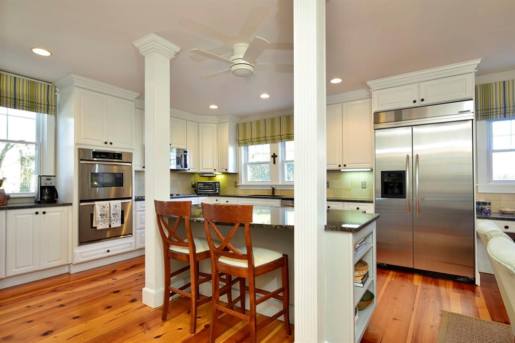 430 Ocean Road, Narragansett