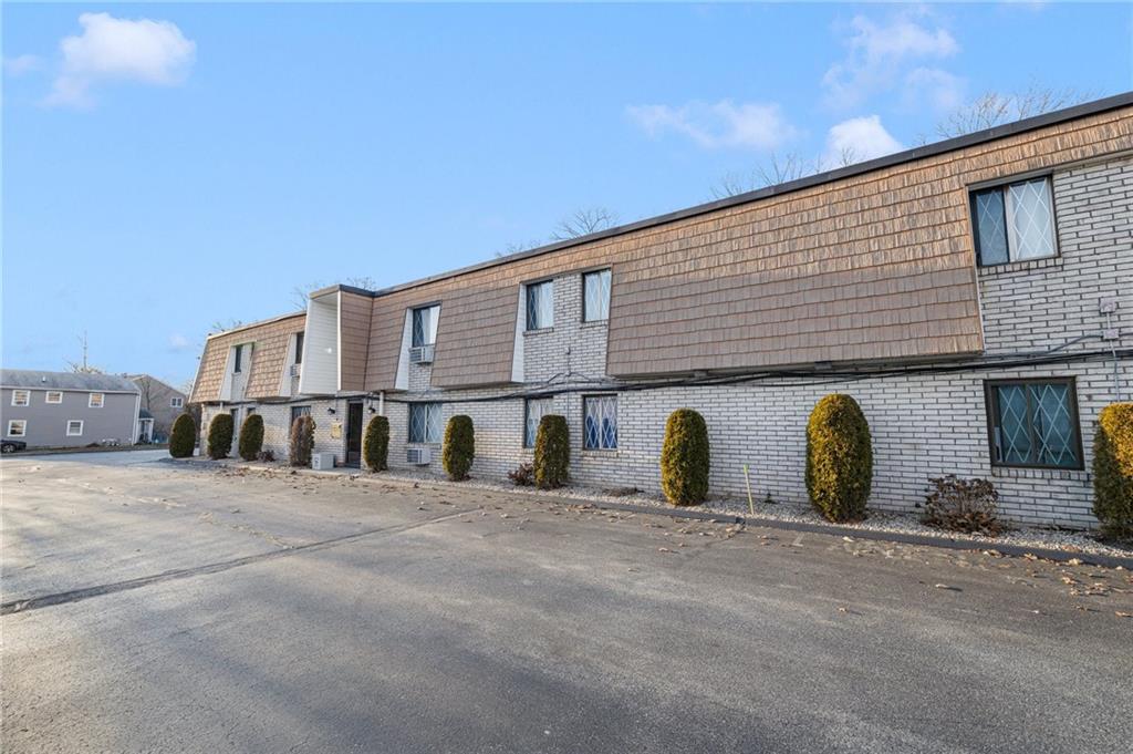 132 Hoffman Avenue, Unit#203, Cranston