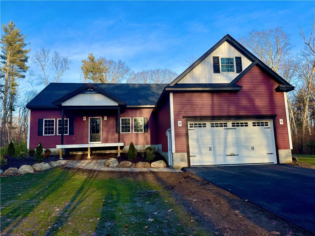 390 Lapham Farm Road, Burrillville