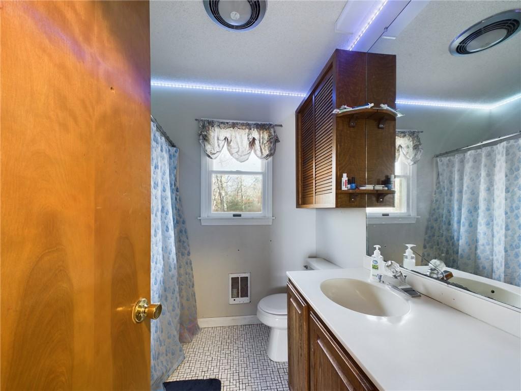 30 Buckeye Brook Road, Charlestown