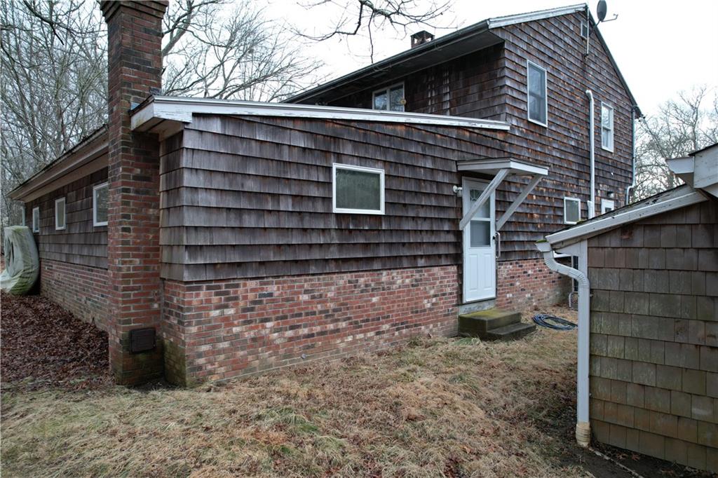 30 Buckeye Brook Road, Charlestown