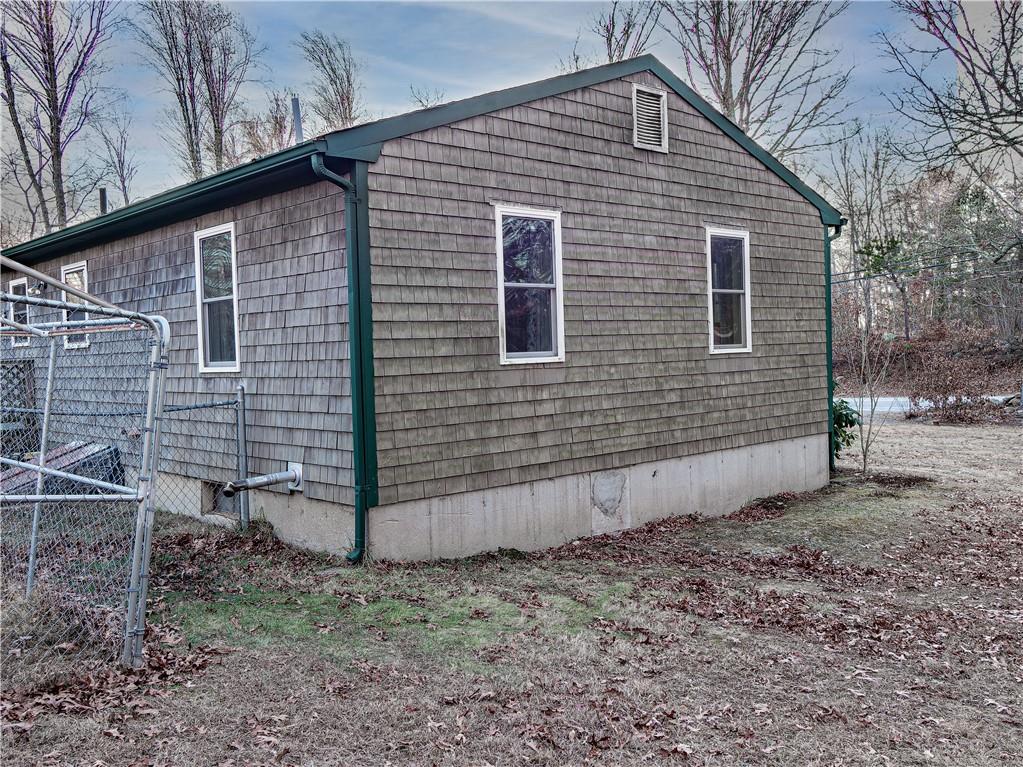 275 Carolina Back Road, Charlestown