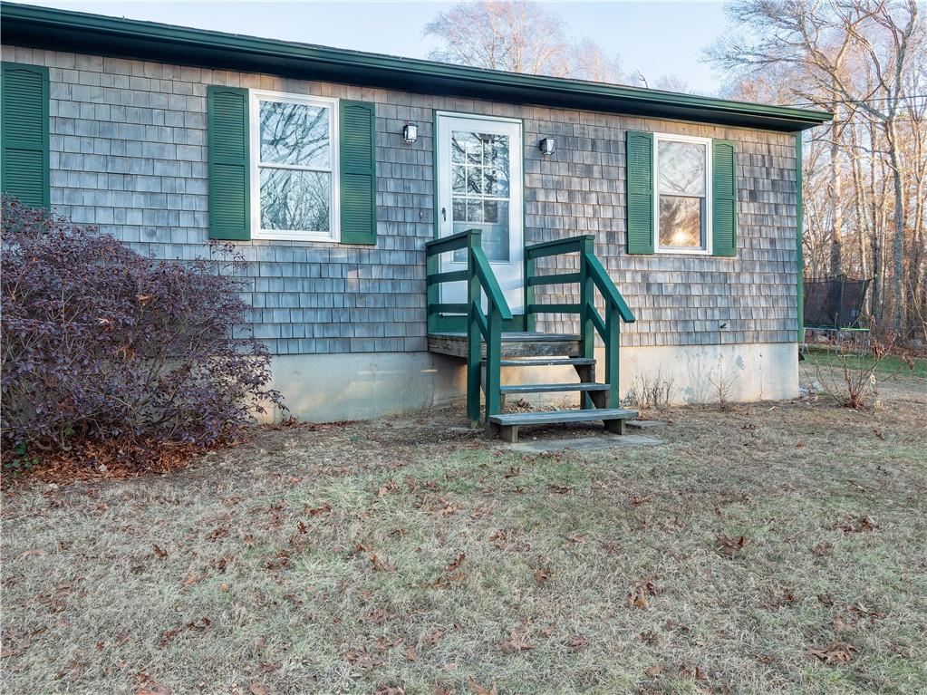 275 Carolina Back Road, Charlestown