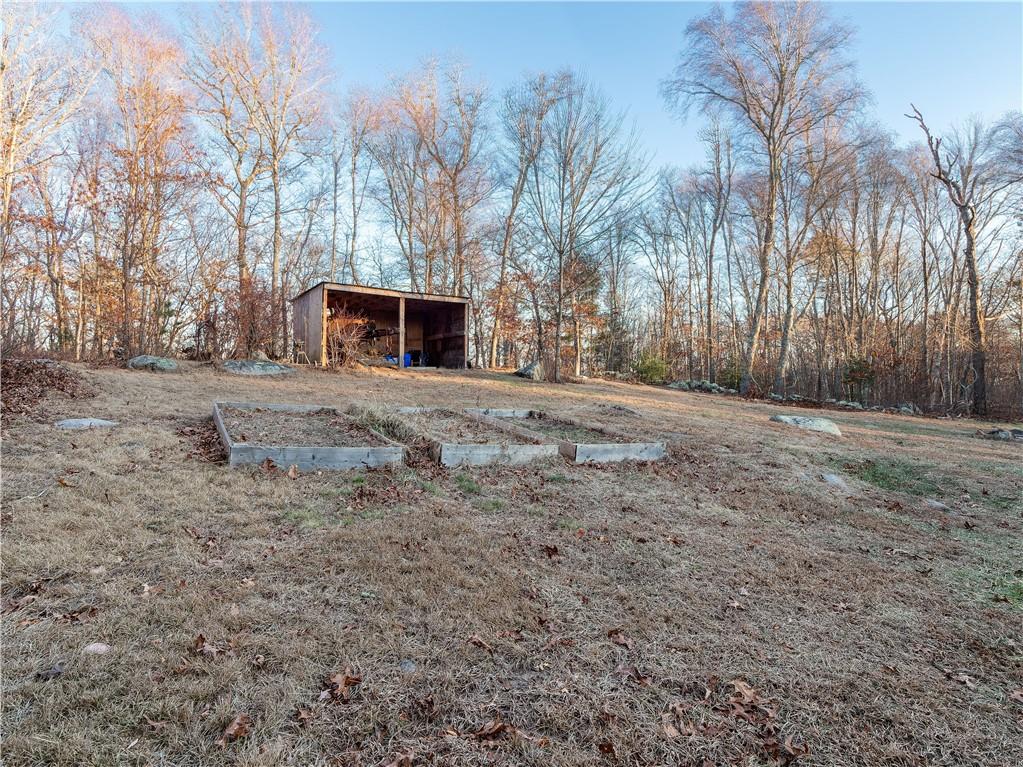 275 Carolina Back Road, Charlestown