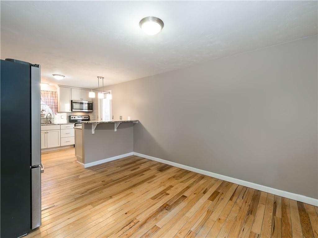 275 Carolina Back Road, Charlestown