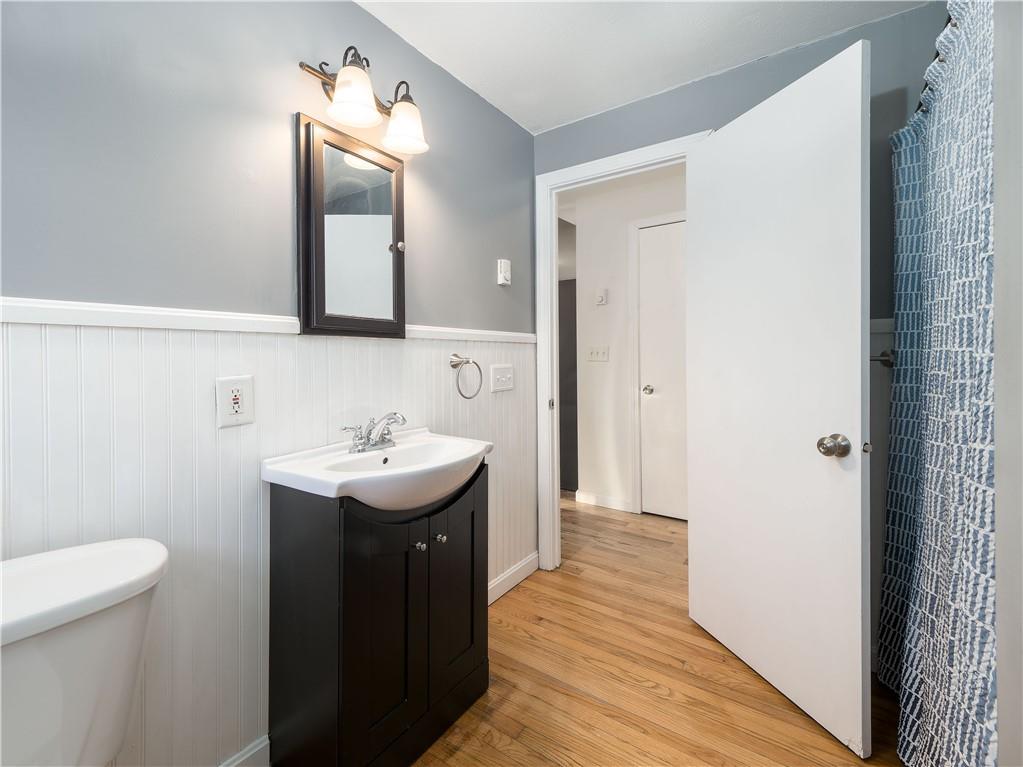 275 Carolina Back Road, Charlestown