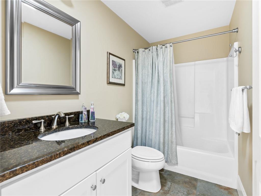 24 Hamilton Farm Road, North Kingstown
