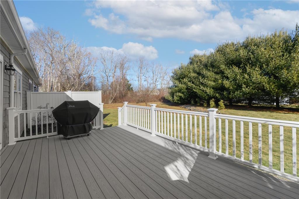 24 Hamilton Farm Road, North Kingstown
