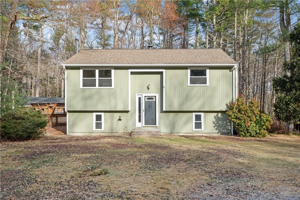 999 Wallum Lake Road, Burrillville