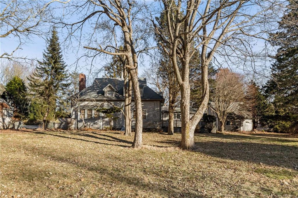 670 Boston Neck Road, Narragansett