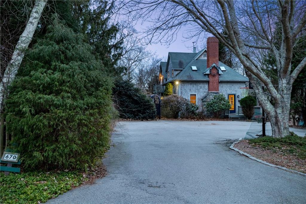 670 Boston Neck Road, Narragansett