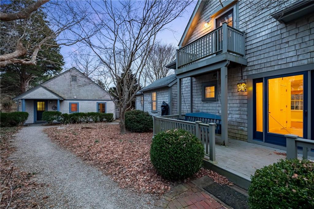 670 Boston Neck Road, Narragansett